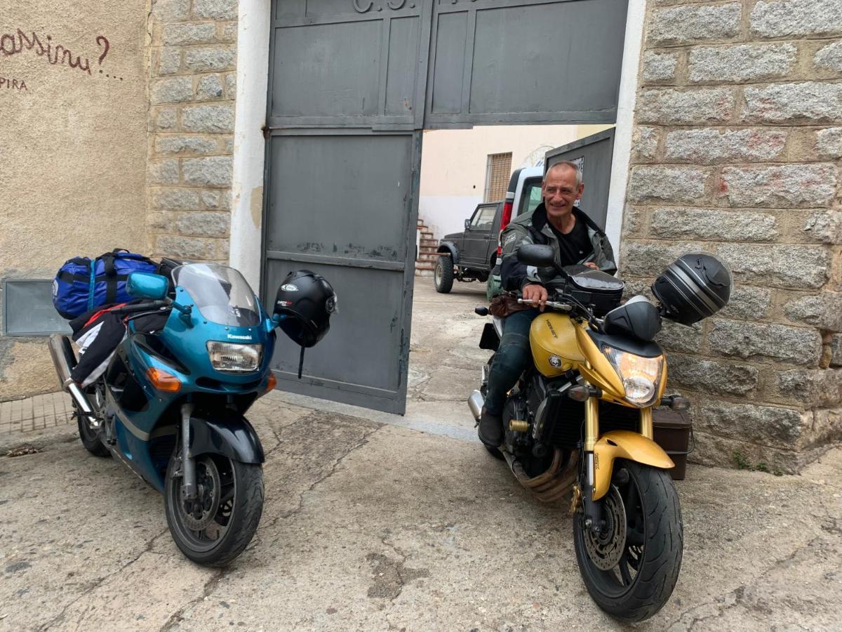 Orgosolo B&B Sardegna Luaran gambar